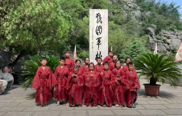品鬼谷古韵,承华夏礼仪:沉浸式拜师礼研学,开启孩子文化新征程