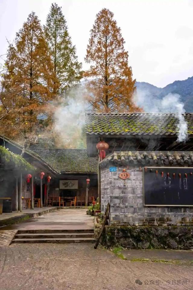 漫山彩林，琉璃坝的色彩美学