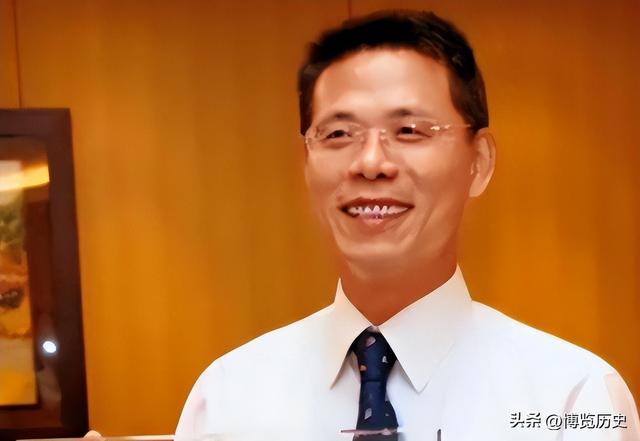 美国发出全球通缉令，逮捕中国芯片科学家陈正坤，现在怎么样了？