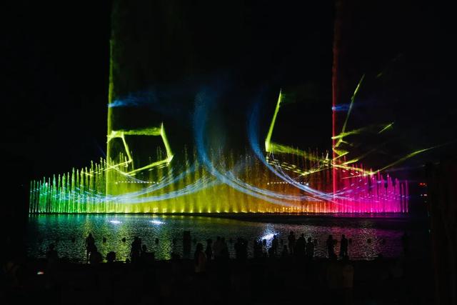 26日起，37天狂欢！水幕光影秀×粉沙滩×音乐喷泉，等你来~