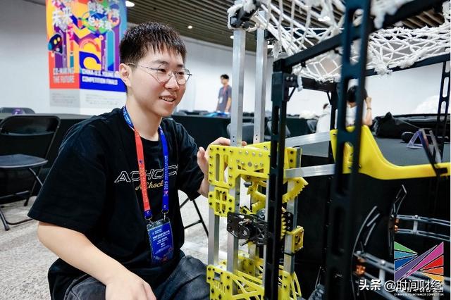 2025中美青年创客大赛总决赛暨2025国际青少年人工智能机器人创新交流营在京成功举办