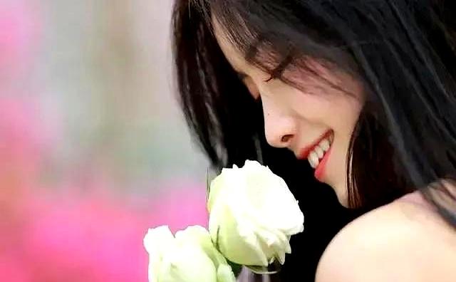 大多。数女人愿意和一个男人长期保持联系，原因往往就那么两点