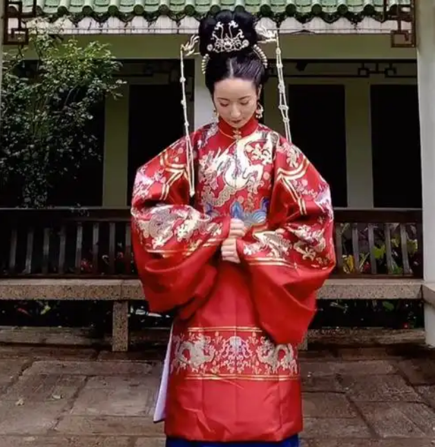 古代女子常说 “万福金安”，“万福” 这个行礼动作有啥讲究？
