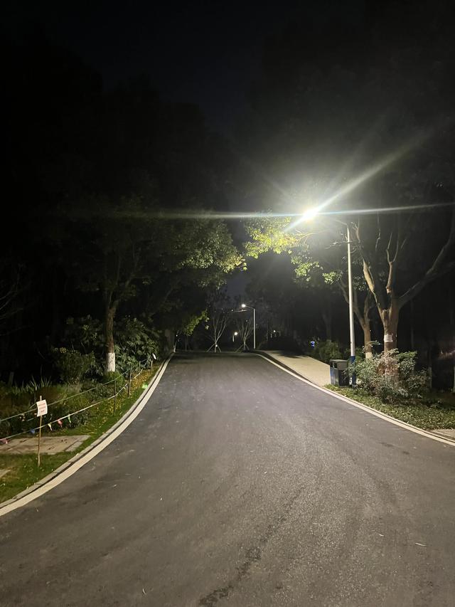 夜步嘉兴中央公园