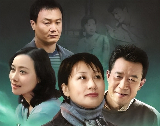63岁张凯丽也没想到，因阅兵上的一个举动，轻松实现“口碑逆转”