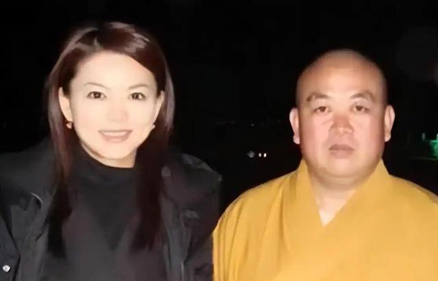 被抓不到2个月，释永信祸水再起，倒霉的几个女人只是冰山一角
