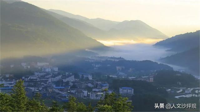 这5个宝藏避暑地，白天耍水、晚上盖被子，本地人都私藏！