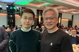 太牛了，90后王兴兴：与梁文锋齐名，英语偏科却靠机器人扬名世界图片