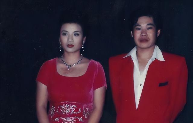 不结婚怎么解决生理需求？56岁的歌唱家张也，用行动给出了答案