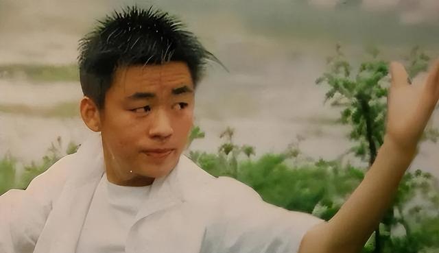 王宝强也没想到，释永信毁灭牵出前妻马蓉旧事，自己差点“垫背”