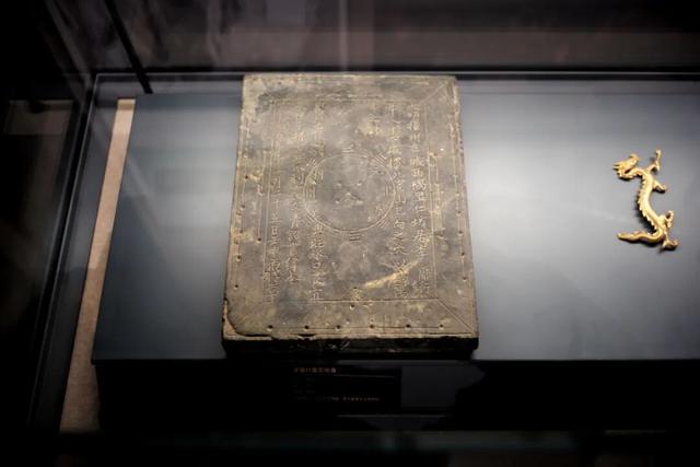 这个“名牌加身”的西南山城，正适合淡季来玩！