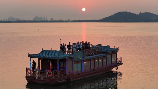 全网征集湖北超级文旅体验官