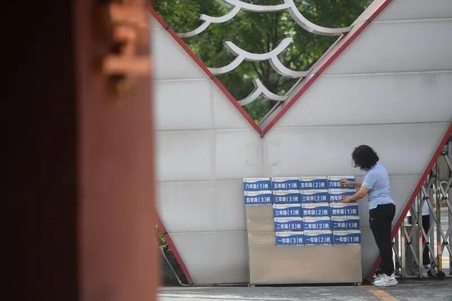 扶苏知潼取代子涵梓萱，这届家长取名卷麻了