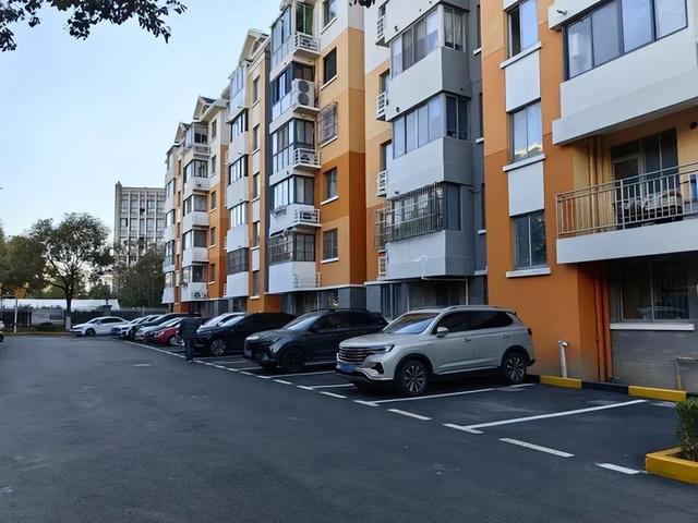 住建部新定调：房龄满22年的老破小，一律按新规处理！业主迎利好