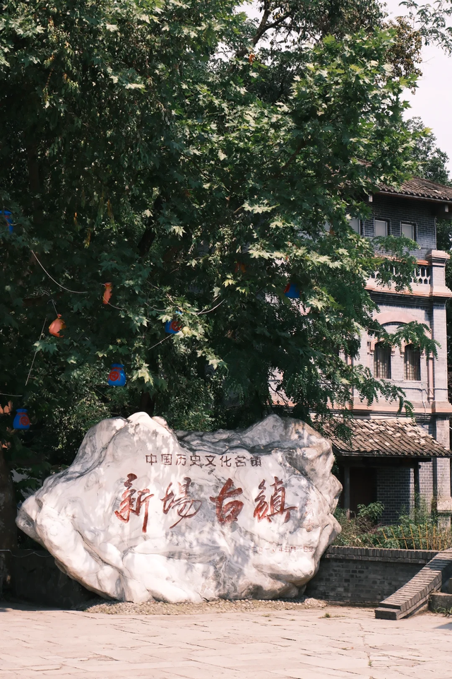 比丽江清净、比乌镇原始，成都1h刹拢的千年古镇一日游，巴适！