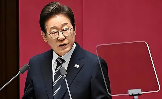 阅兵仅剩6天，特朗普突然访华？中方专机先启程，有事就在美国谈