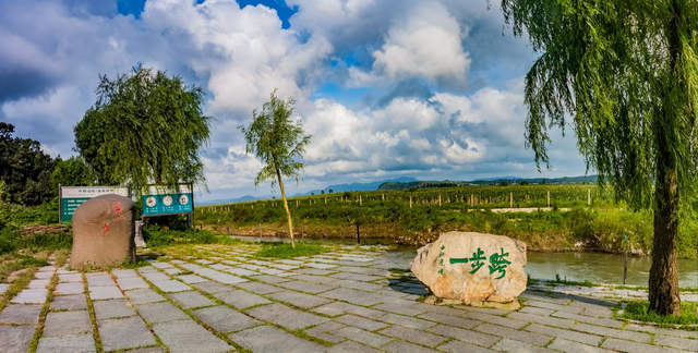 丹东vs大连，避暑谁更有优势？不是大连去不起而是丹东更有性价比