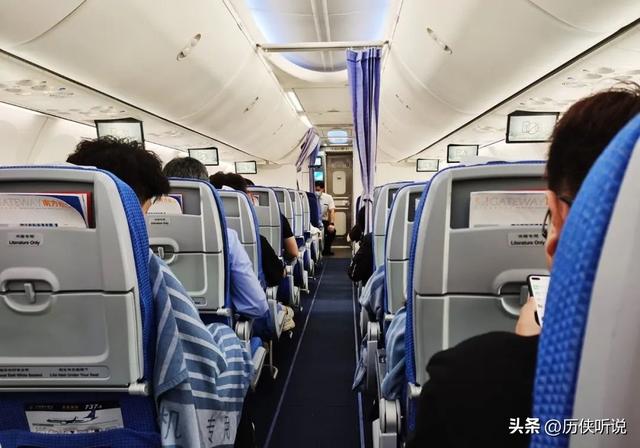 南航上线“刀片座椅”！网友疯狂吐槽：体验太差！南航成廉航了？