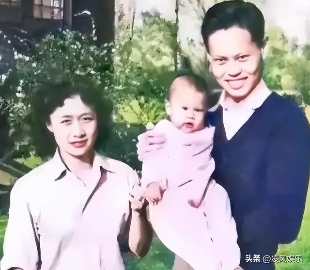 杨振宁的第一任妻子，18岁的杜致礼有多美？这张照片给出答案！