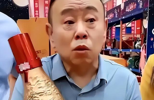 4个老婆，全家移民，享受正师级待遇，潘长江身上哪个标签是真的