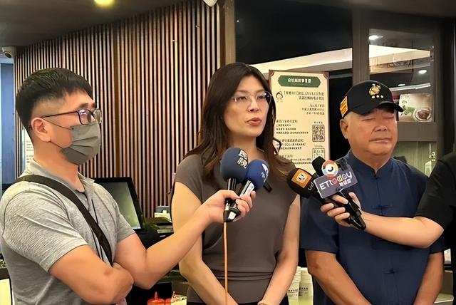 突发！刚宣布参选国民党主席，郝龙斌就向大陆喊话，暴露出真面目