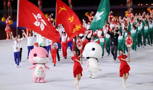 2909亿身家有何用？97岁的李嘉诚无力回天，两个60岁儿子已成心病