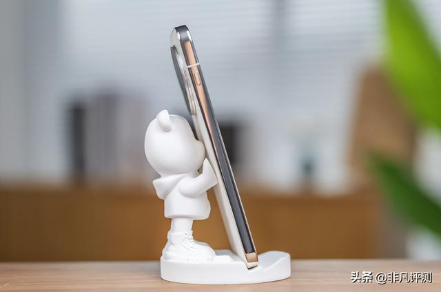 OPPO Find X8s 体验：小直屏里的 "全能王"，轻薄与实力可兼得