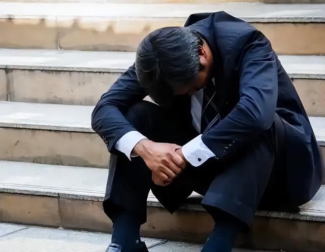 95后满30，资产荒来袭	，2026中国经济中年转身？