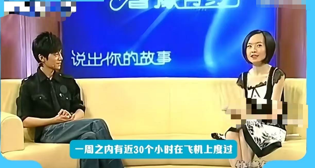 一觉醒来天塌了？51岁情绪崩溃的何炅，给中年人敲响了"警钟"