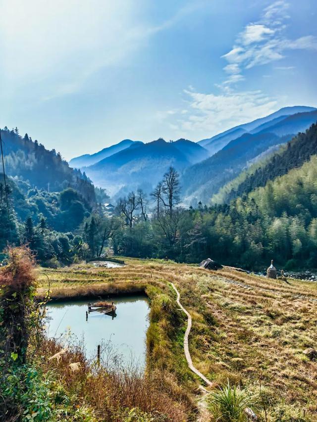 图说灌阳：西山北江土地塘，墙上还保留有八十年代的标语口号