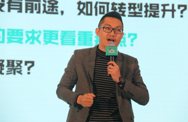 这家公司机器人20分钟售罄！生态复制苹果路，清华用它世界杯夺冠