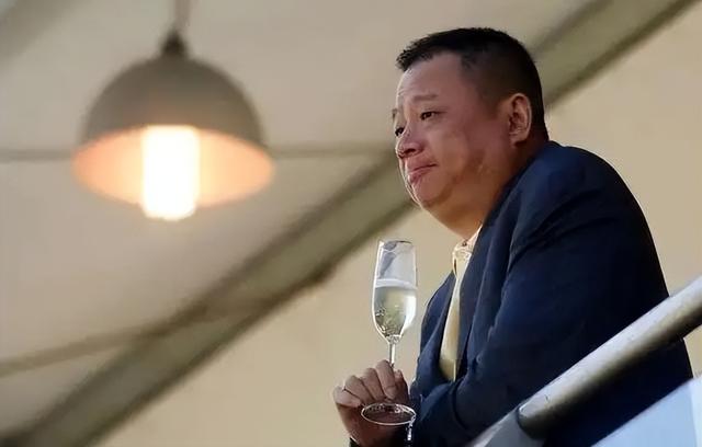 花700亿建中国第一高楼，如今17年过去，高楼却成最大烂尾楼