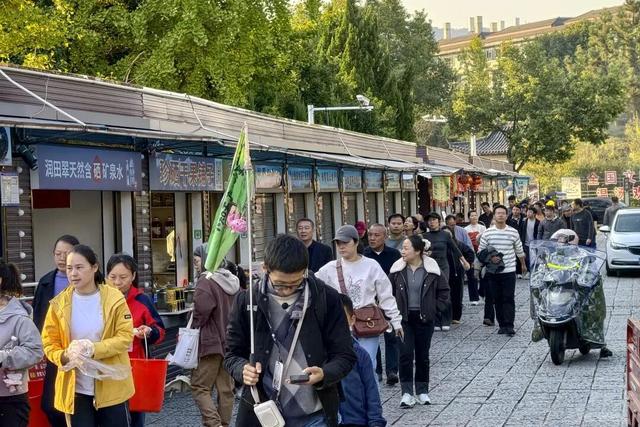 人气爆棚！明月山冬日旅游旺季太热闹了！