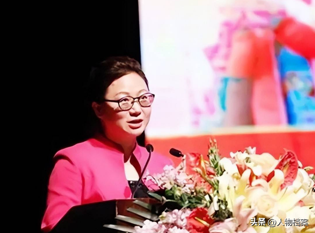 聂海胜妻子：在丈夫上太空前提出离婚	，其中究竟隐藏了多少辛酸？