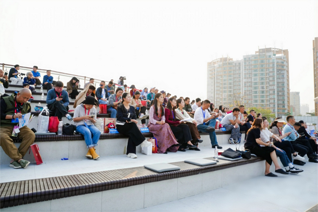 四姑娘山亮相广州，演绎“东方圣山”的四季诗篇