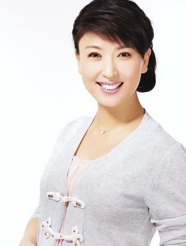 重罚！偷税、背人命债，被官方彻查后首露面的闫学晶 迎来最终结局