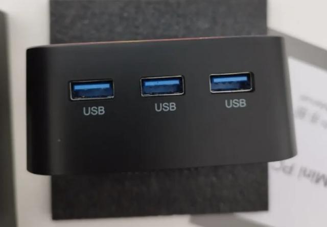 超多接口的洋垃圾小主机，3个HDMI和2个千兆口，净重203克