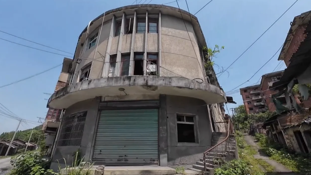 从3万人的“小香港”到十室九空！江西深山被废弃的煤矿小镇