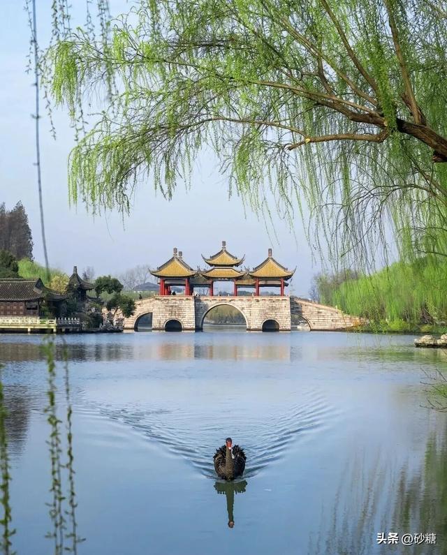 71岁还在到处旅行！这5个最适合独自出游的小城，安全又有趣！