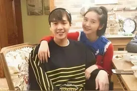 何炅问张若昀有何减肥秘诀，不料张若昀笑着说道：该吃吃，该喝喝图片