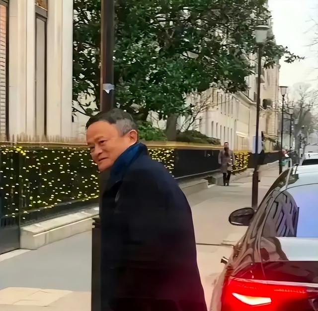马云61岁了，用61张照片看他一路走来的故事！（真的感慨万千）