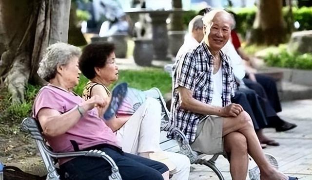 中国将迎来前所未有的死亡高峰，专家得出答案：主要3个因素导致