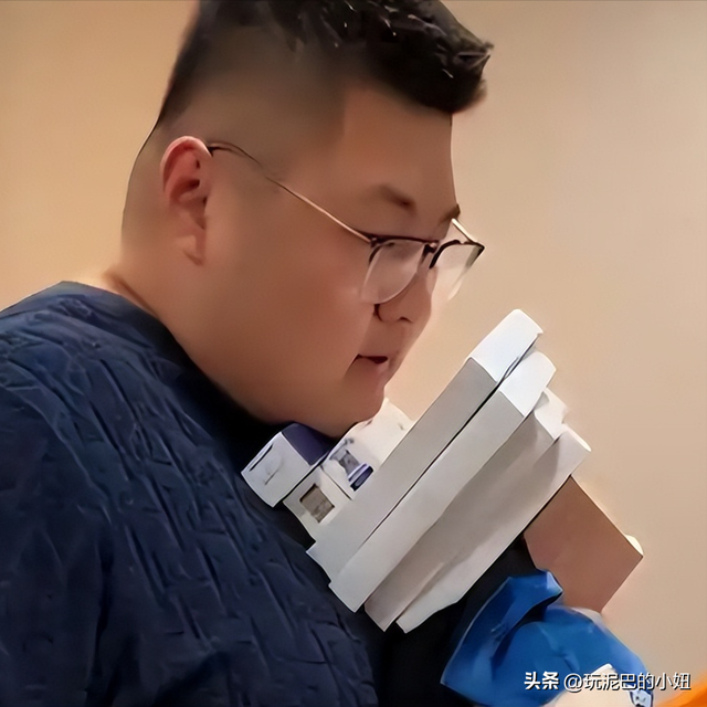 结婚三年没夫妻之实 网红“猴哥说车”终离婚，丈母娘早就曝过真相