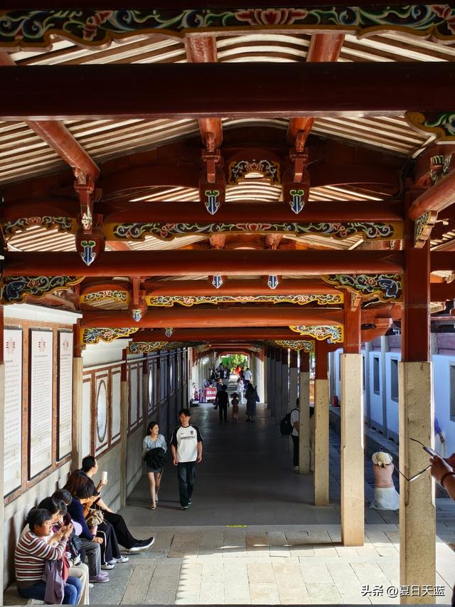 泉州不适合走马观花看景点，随心遛达更见风情！