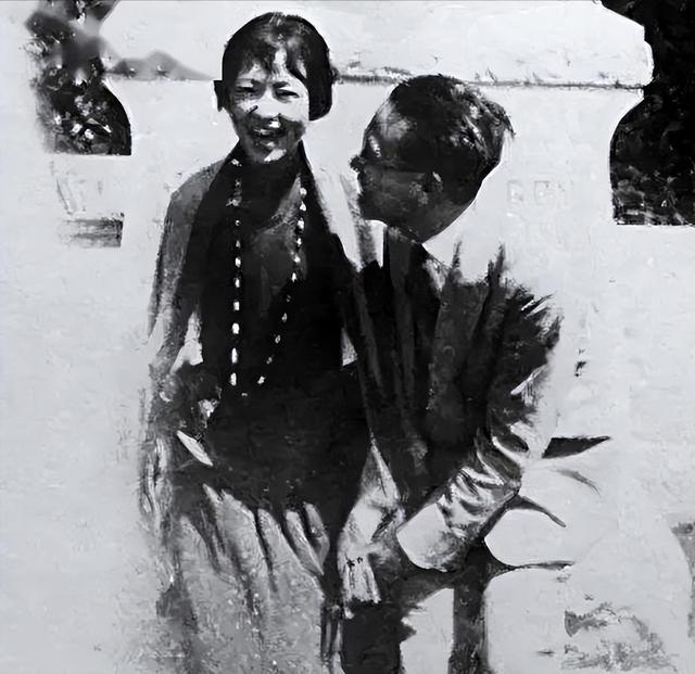 林徽因落选的国徽方案，网友看后感叹：审美确实一绝，但真不合适