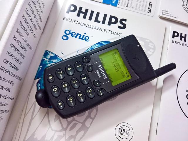 通信历史连载826-世界第一部语音拨号的手机-Philips genie-1999年