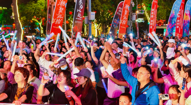 在银川，文化惠民润心田！