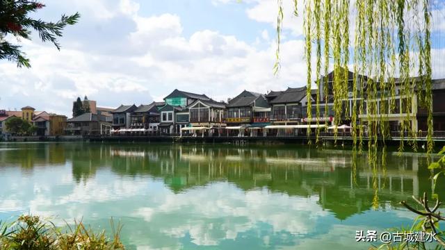 57家民宿，120家餐饮，年接待40万人次！建水藏着你想要的慢生活