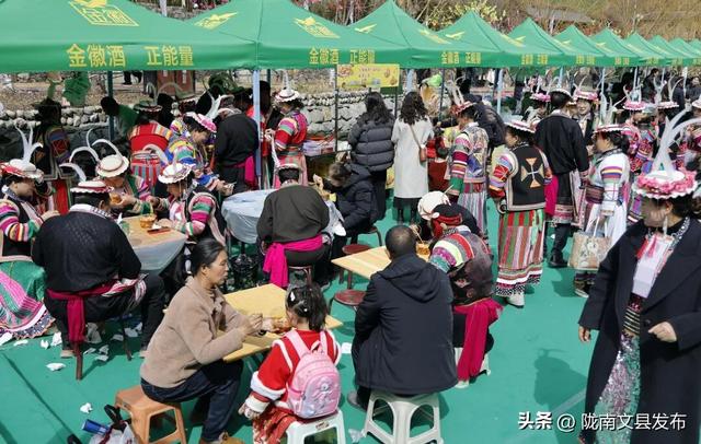 正月十五的白马山寨