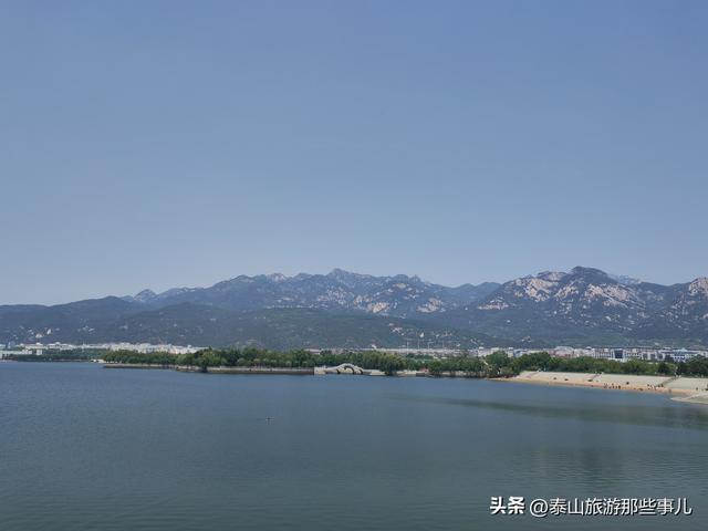 泰安：荒山变网红地标，泰山南有个“飘在空中”的公园，名副其实